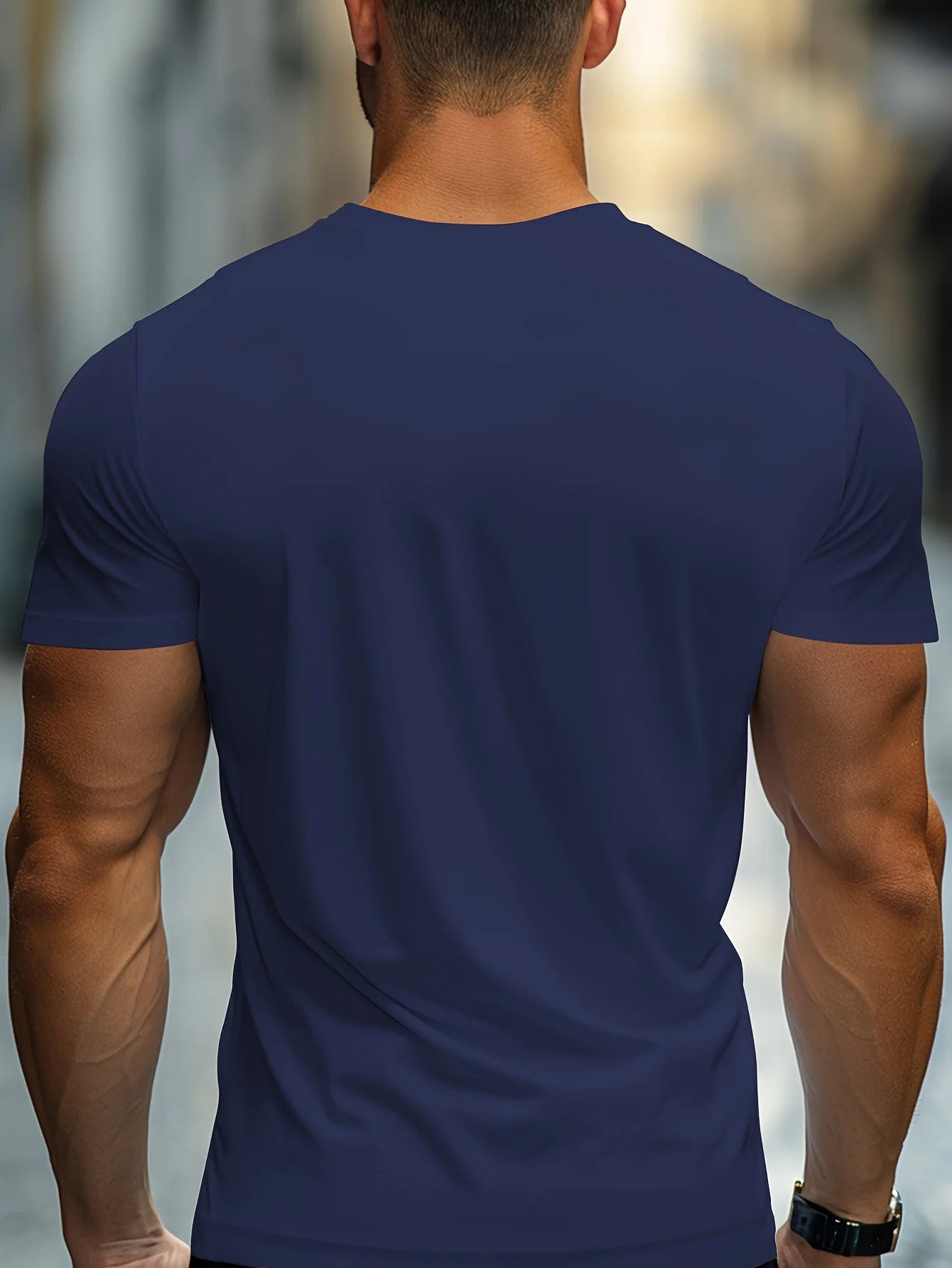 Round neck short sleeved T-shirt