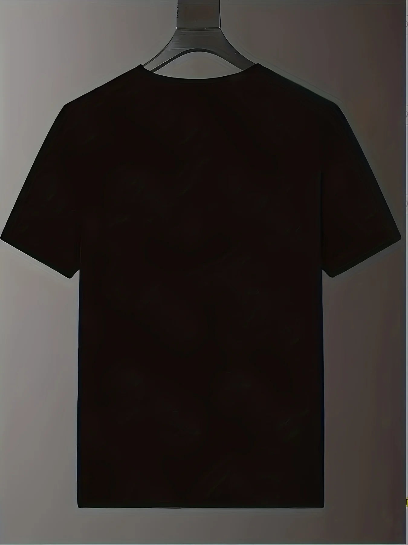 Elegant Round-Neck T-Shirt with a Basketball Pattern Print